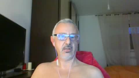 nevenerabis online show from February 10, 7:15 am