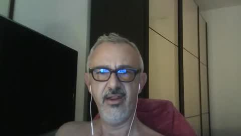 nevenerabis online show from October 5, 6:37 pm