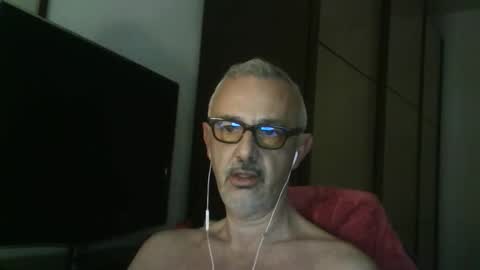 nevenerabis online show from November 14, 6:32 pm