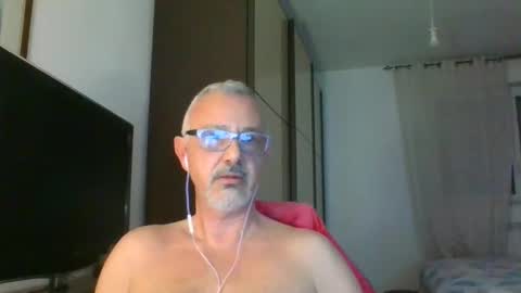 nevenerabis online show from January 8, 7:24 am