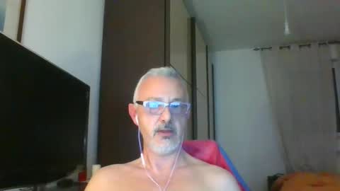 nevenerabis online show from March 7, 1:53 am