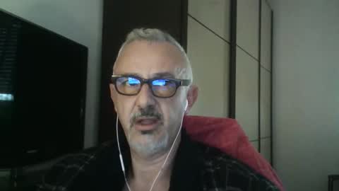 nevenerabis online show from November 9, 1:47 pm