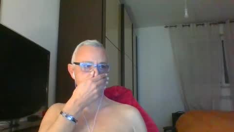 nevenerabis online show from March 5, 1:52 am