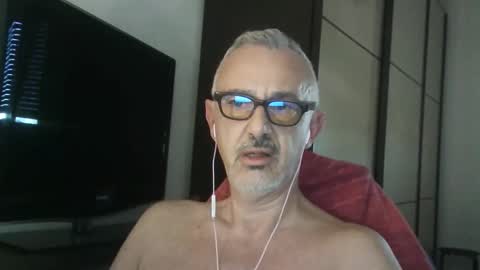 nevenerabis online show from October 26, 2:07 pm