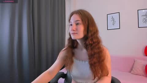 Snapshot of new_boobs chatting on March 6, 5:14 am Maria 3 online show from March 6, 5:14 am