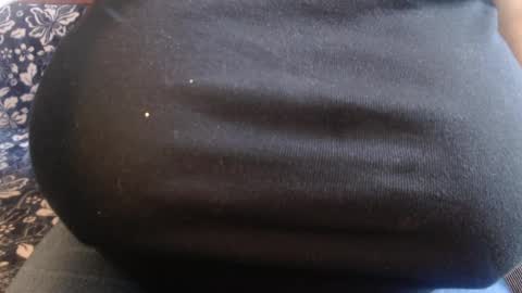 Snapshot of new_milf chatting on February 21, 2:06 pm Lilly online show from February 21, 2:06 pm