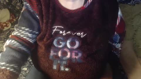 Snapshot of new_milf chatting on February 20, 5:20 pm Lilly online show from February 20, 5:20 pm