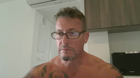 Newbdes online show from February 7, 12:17 pm