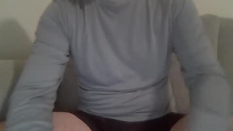 newduser06 online show from February 12, 2:59 am