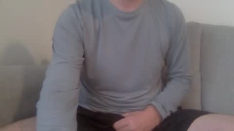 newduser06 online show from February 10, 10:13 pm