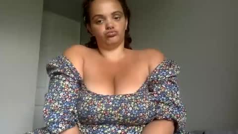 Ms. Natural online show from June 21, 5:08 pm