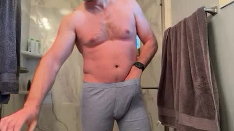 newguy_097 online show from February 15, 3:11 pm