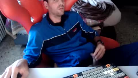 nextdoor_dilf online show from September 28, 12:58 pm