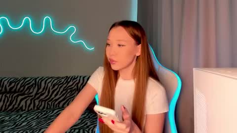 Mina online show from October 1, 11:31 am