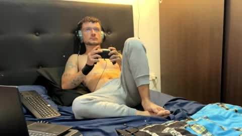 neythancopper online show from March 13, 1:14 pm