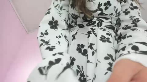 nezzukoo online show from May 19, 7:32 pm