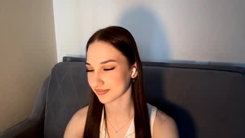 Kate Ng online show from April 11, 12:31 pm