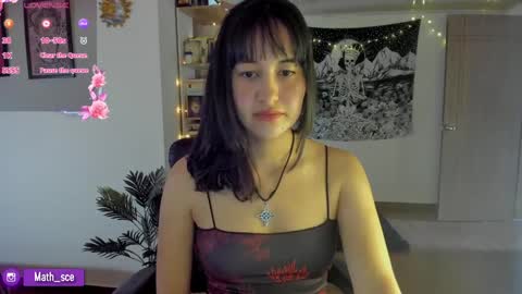 Nia online show from December 11, 8:18 pm