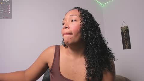 Im Nia  online show from September 26, 2:19 am