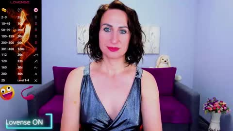 niasmithh online show from October 8, 12:22 pm