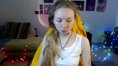 nica_kawaii online show from June 22, 1:18 pm