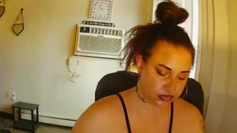 Snapshot of niccibaby chatting on September 23, 7:53 pm Nicci babyyy online show from September 23, 7:53 pm