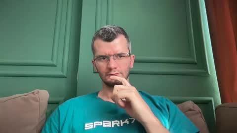 nicck_990 online show from April 28, 6:50 am