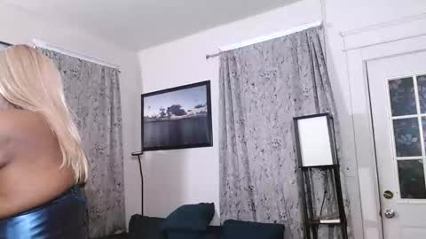 NICE AND SAVVY online show from February 8, 6:17 am