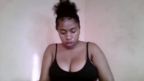 nicelly01 online show from July 16, 12:19 pm