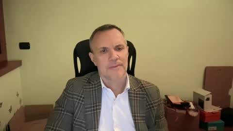 Andrew online show from February 18, 6:26 pm