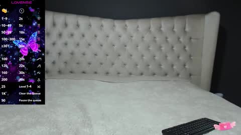 Nichole online show from September 20, 11:02 am