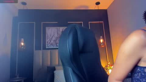 Nichole online show from February 14, 11:42 am