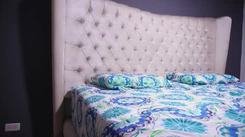 Nichole online show from October 27, 11:10 am