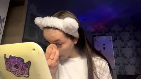 Ellie online show from November 2, 10:26 am