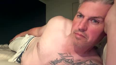 nick578320 online show from April 28, 1:26 pm