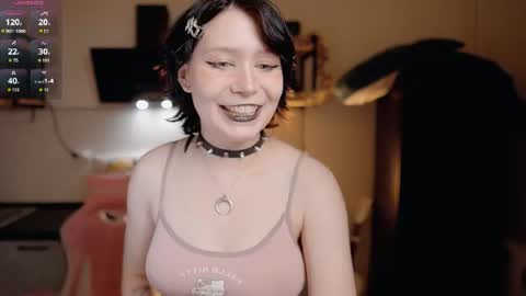 nickari_x online show from June 13, 5:40 am