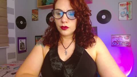 lucy online show from February 7, 1:04 am