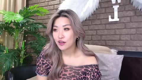Snapshot of nicky_owl chatting on February 26, 10:05 am Today is my 41st birthday And in 2 hours Im waiting for you on the stream Stock up on tokens and a good mood Nicky online show from February 26, 10:05 am
