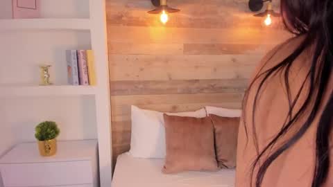 Nicky  online show from November 5, 2:46 am