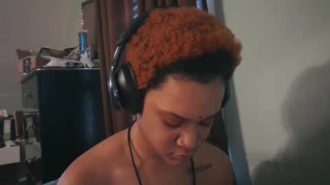 nickythehawtie online show from February 15, 8:18 pm