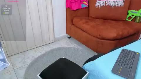 Nicolle online show from January 14, 1:35 am