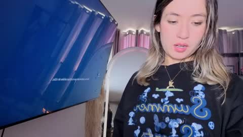 Nicky online show from April 1, 3:09 pm