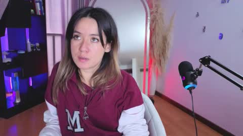 Nicky online show from October 20, 7:08 pm