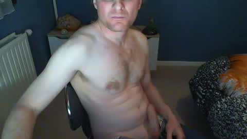 Snapshot of nicodu73 chatting on December 1, 5:37 pm nicodu73 online show from December 1, 5:37 pm