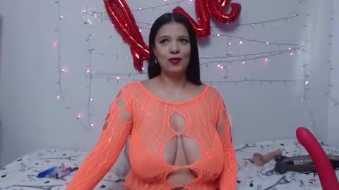 Nicol online show from February 25, 5:19 pm