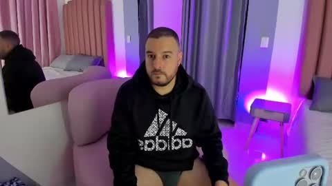 nicola_d_angelo online show from July 3, 9:08 pm