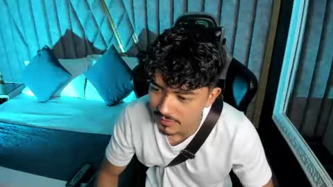 Nicolai online show from July 25, 7:23 pm