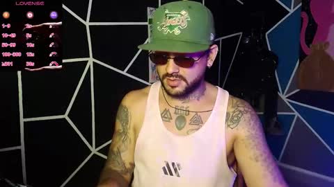 nicolas online show from November 25, 3:05 am