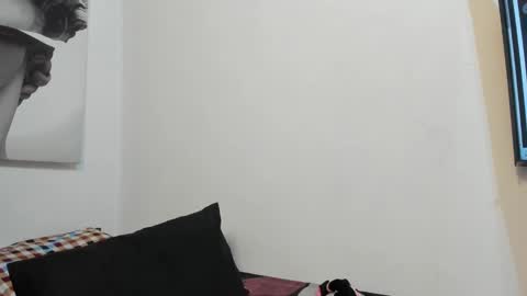 Andres online show from December 12, 6:47 am