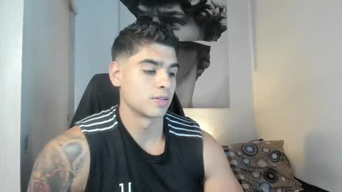 Andres online show from February 9, 10:00 pm